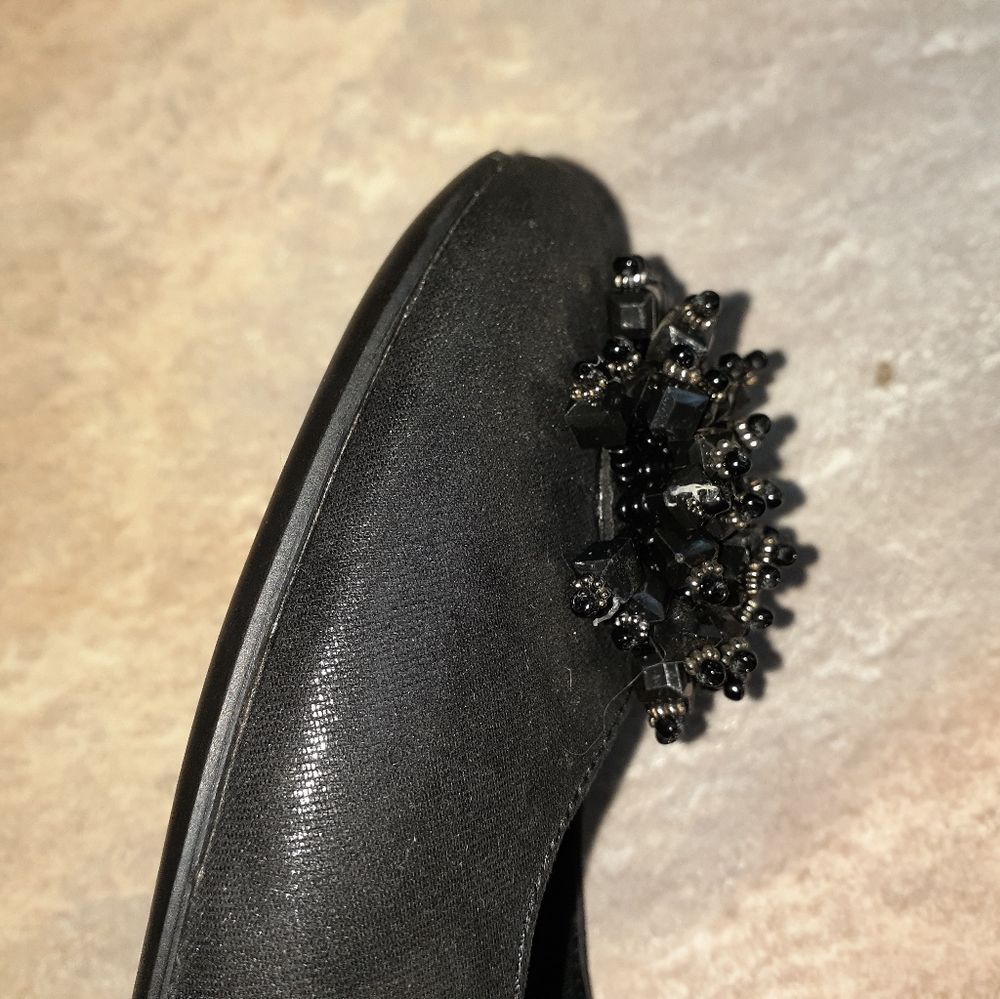 Shoes - Picture 2 of 4